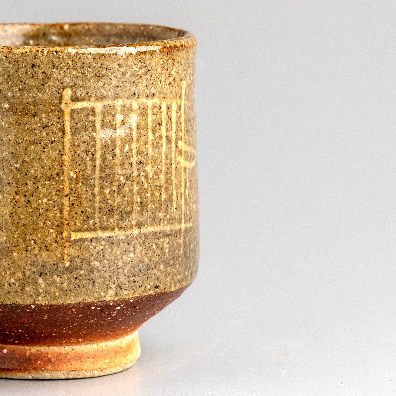 Plinth Yam Cup