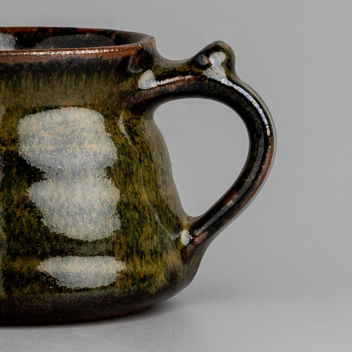Earthly Greens Gift Hamper (Set of Two Mugs)