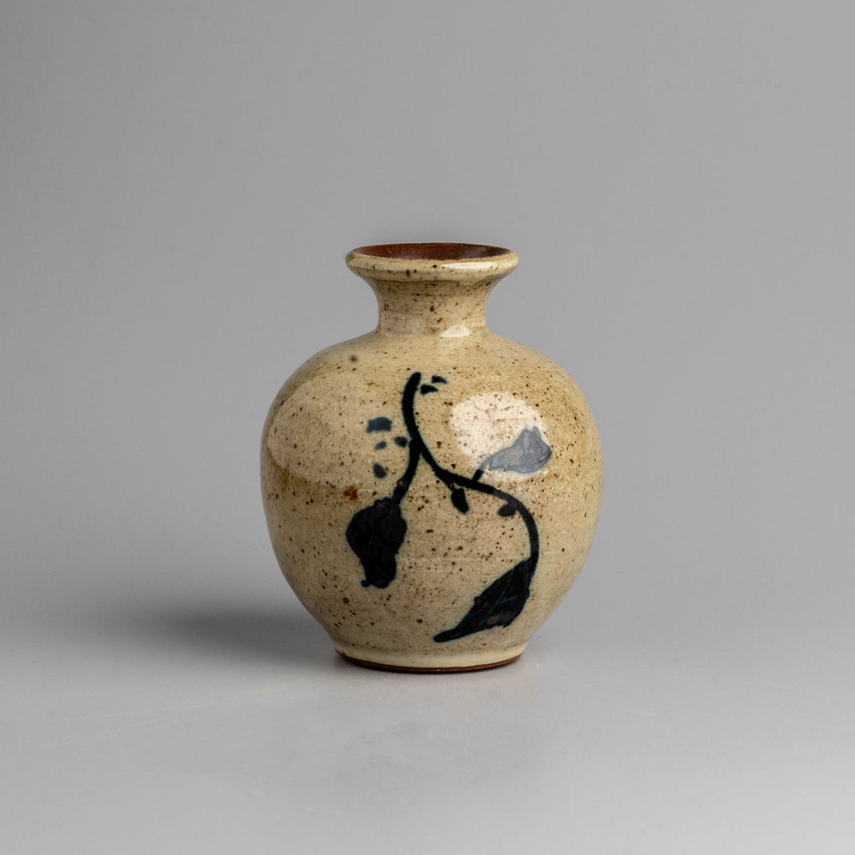 Echoed Line Vase