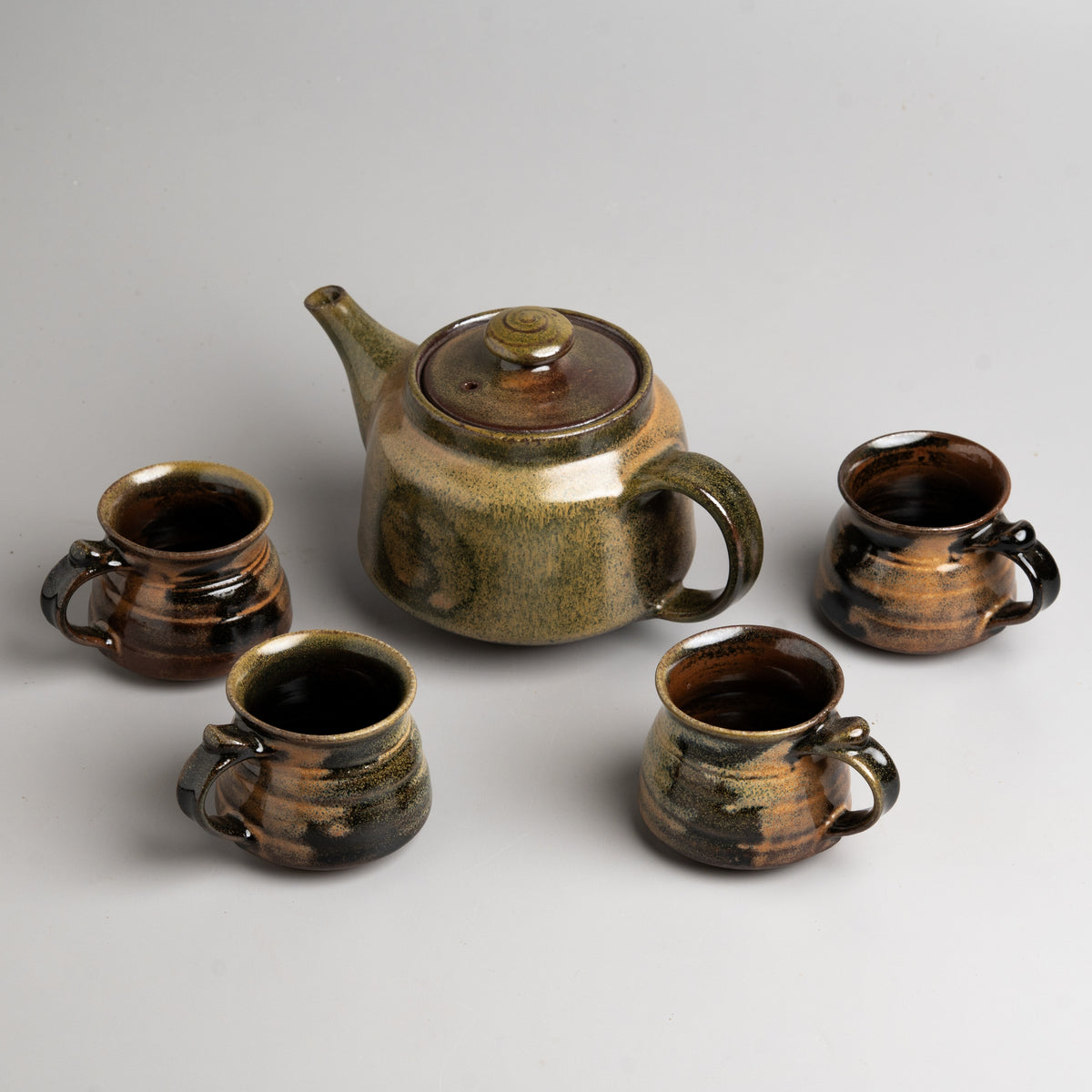 Golden Thicket Tea Set