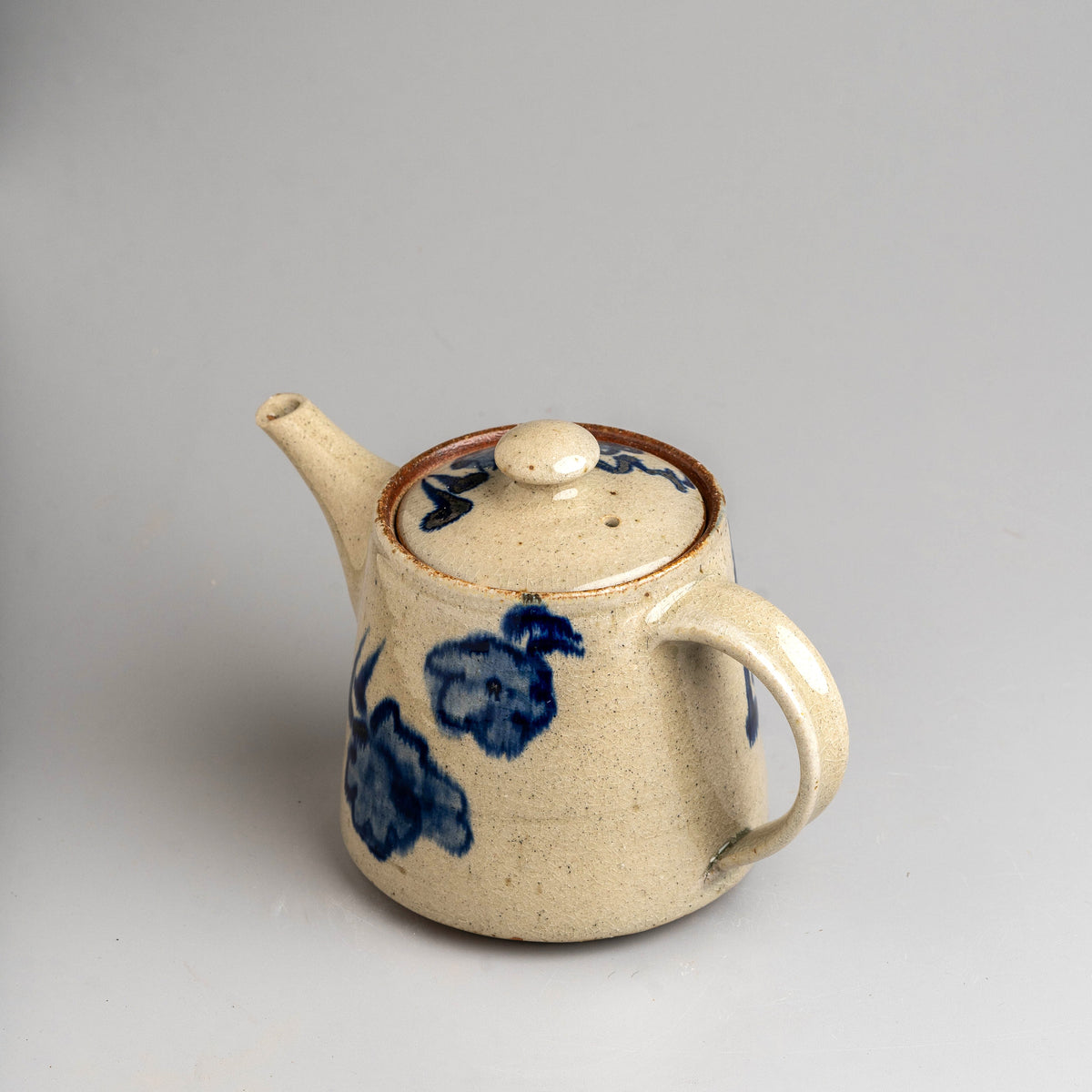 Clay Bloom Kettle