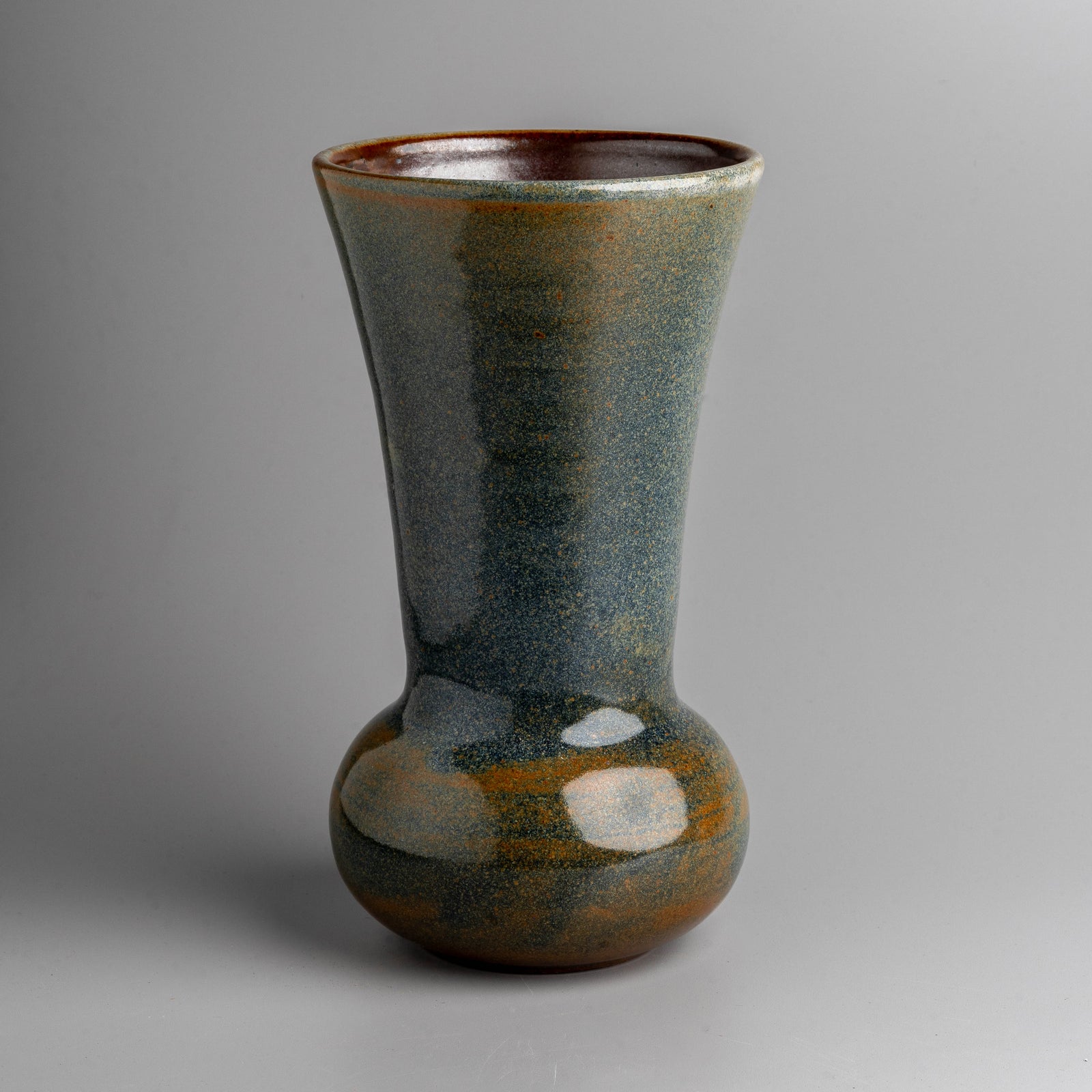 Withered Moss Vase
