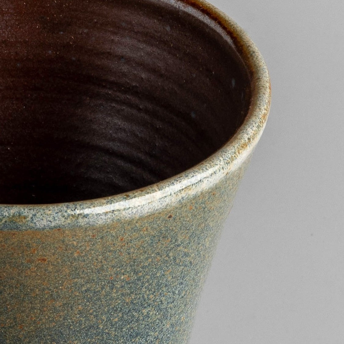 Withered Moss Vase
