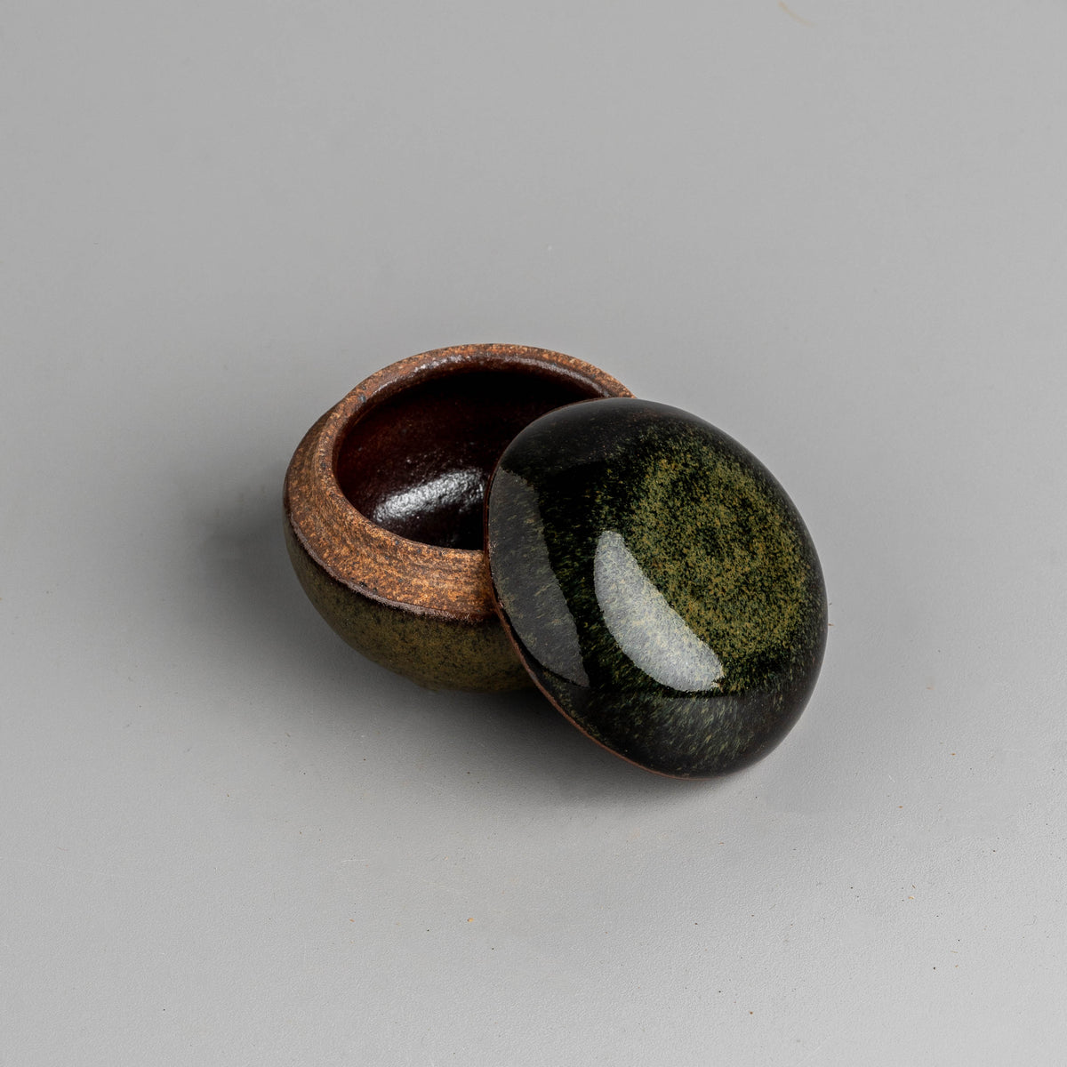 Stoneleaf Condiment Pot