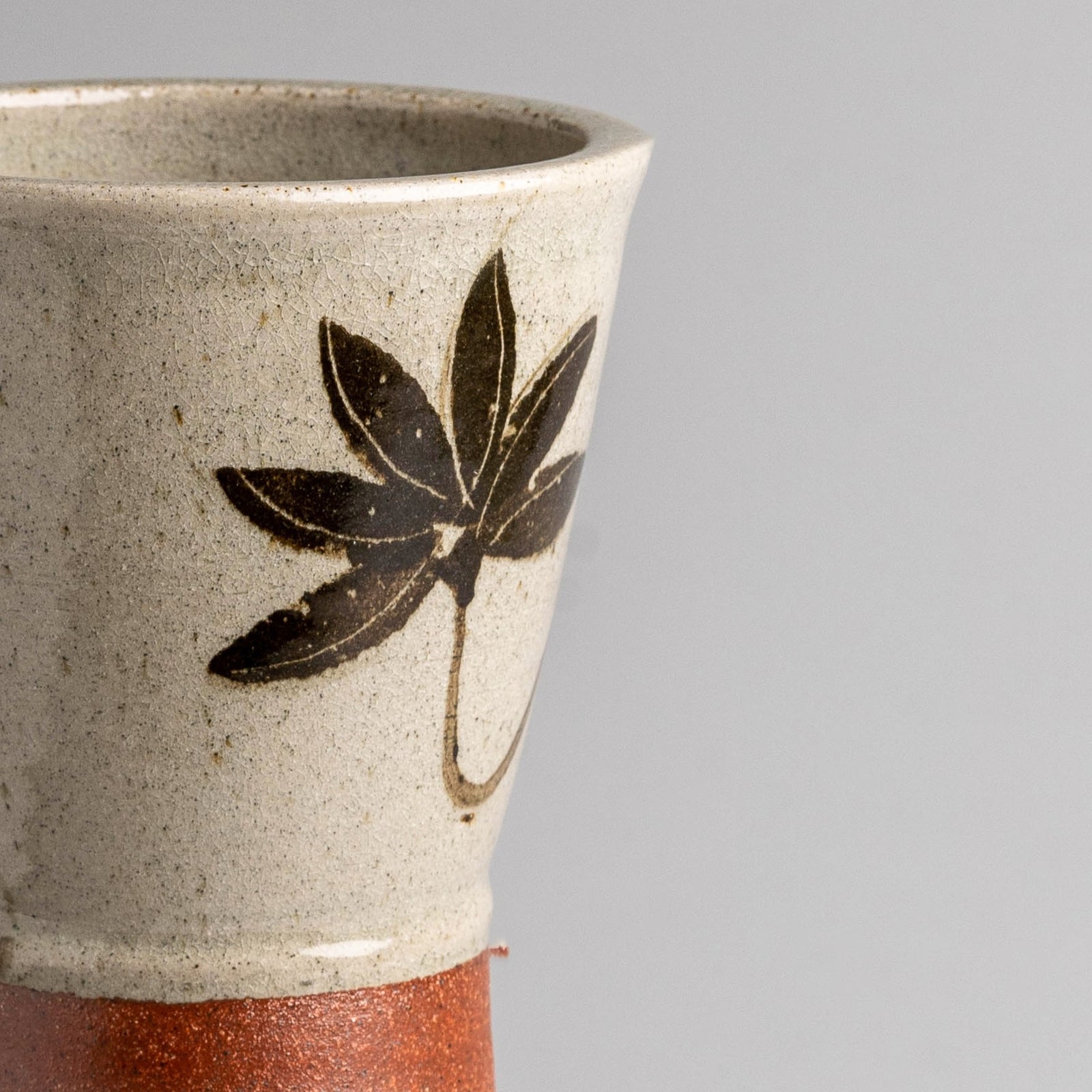 Earthy Bloom Vase (White)