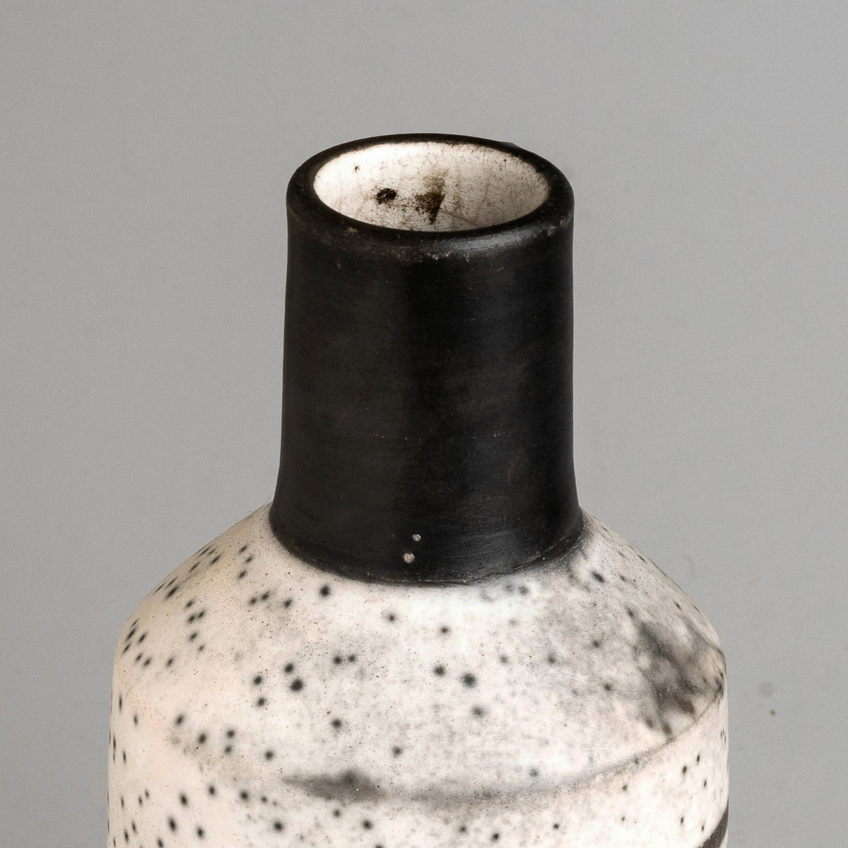 Soft Smoke Veil Bottle