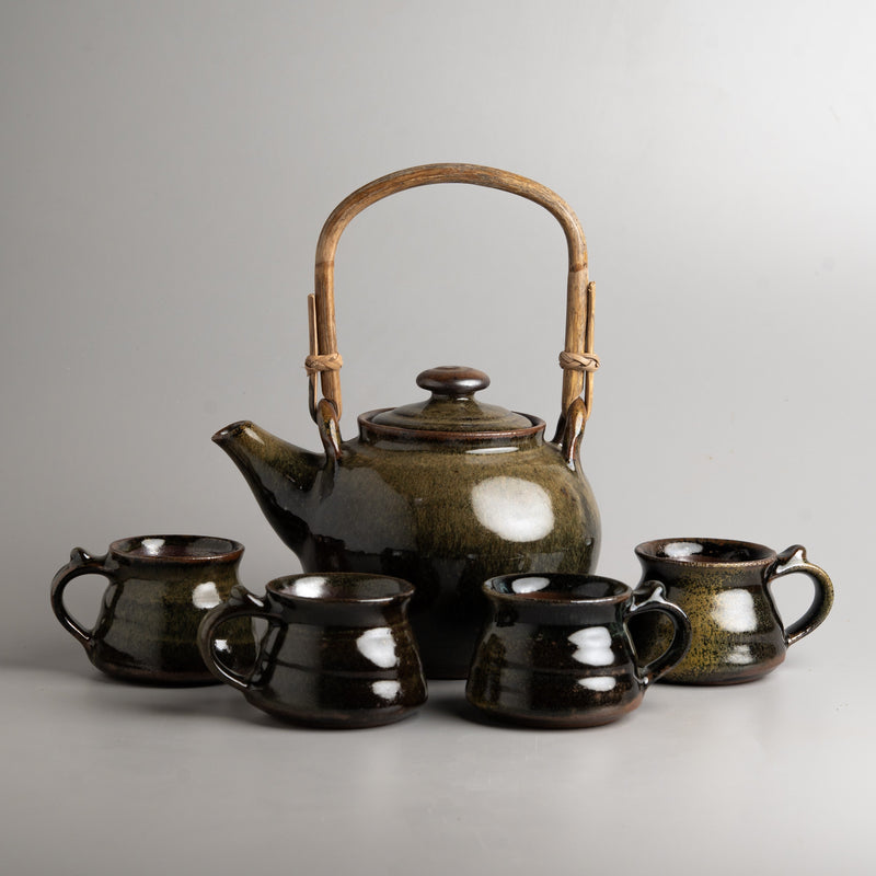 Luxury Wedding Gifting: Heirloom Ceramic Sets for Couples | Merme