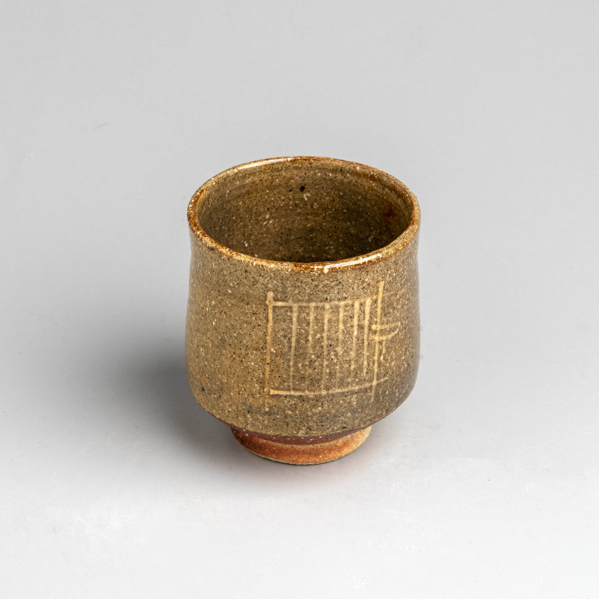 Plinth Yam Cup