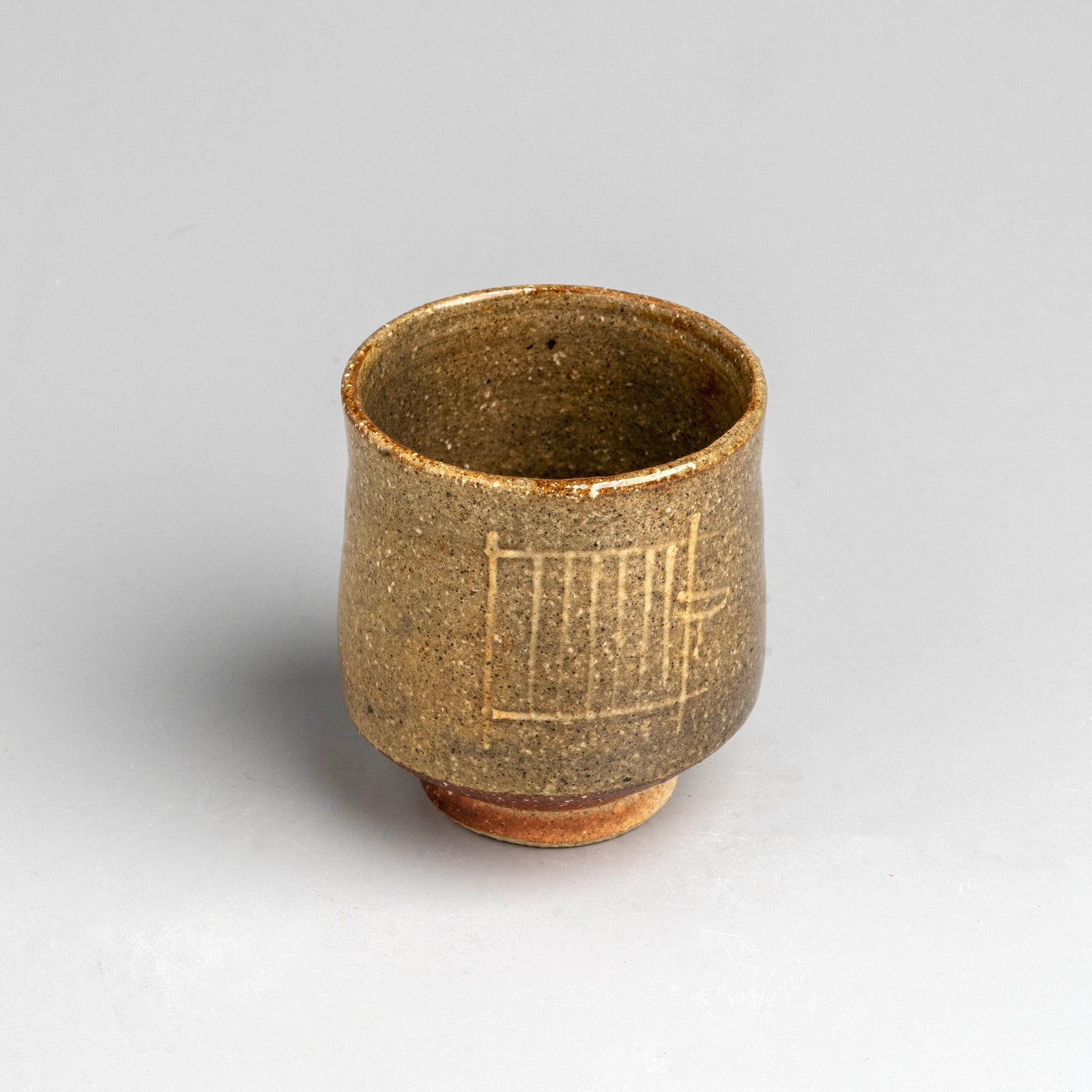 Plinth Yam Cup
