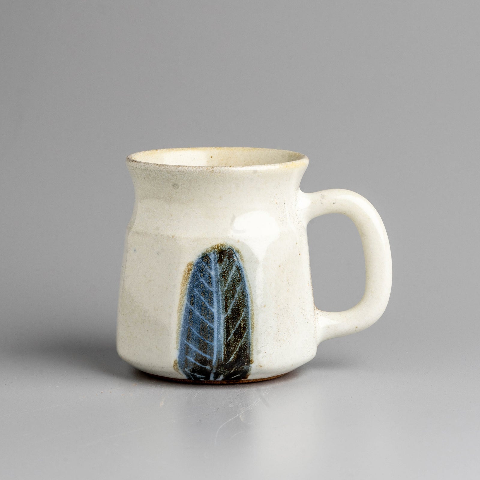 Calm Leaf Mug