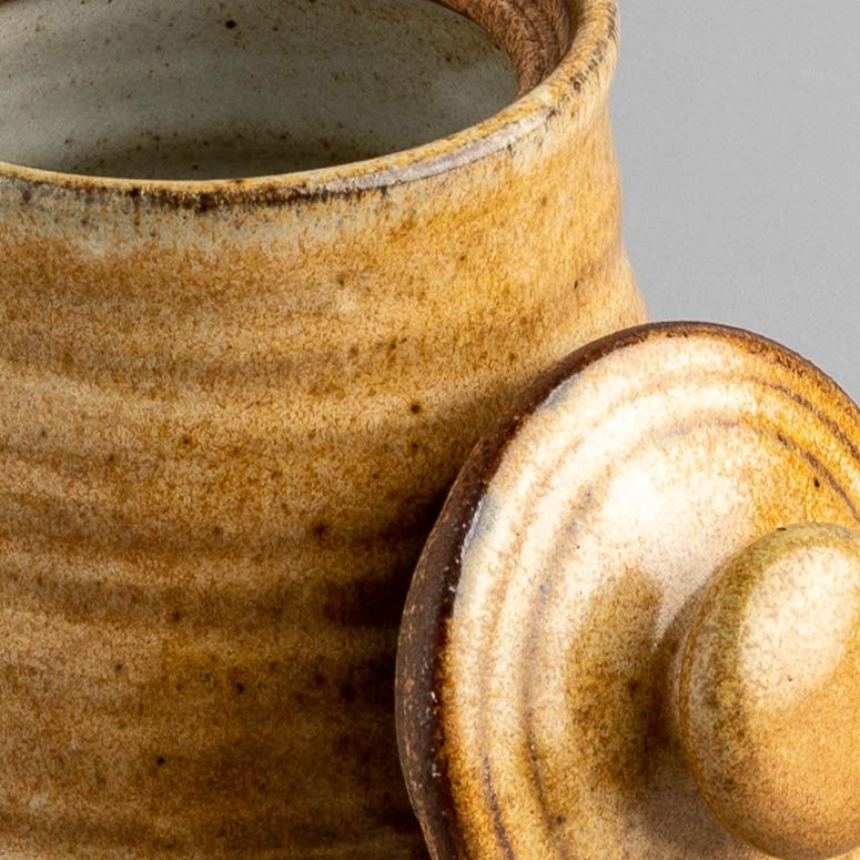 Honeyed Amber Lidded container