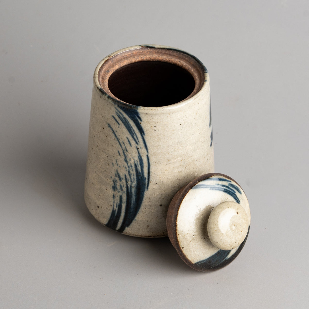 Wave Lidded Container