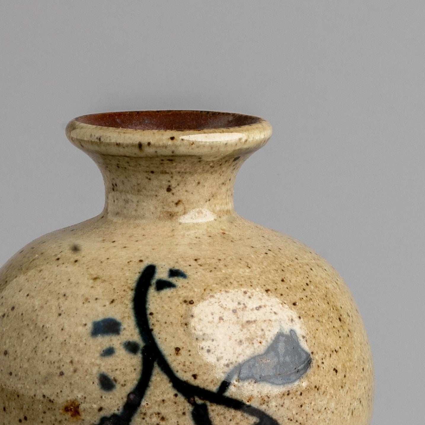 Echoed Line Vase
