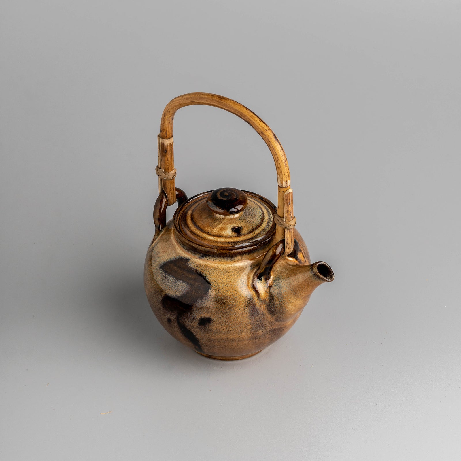 Wriiten Earth Teapot
