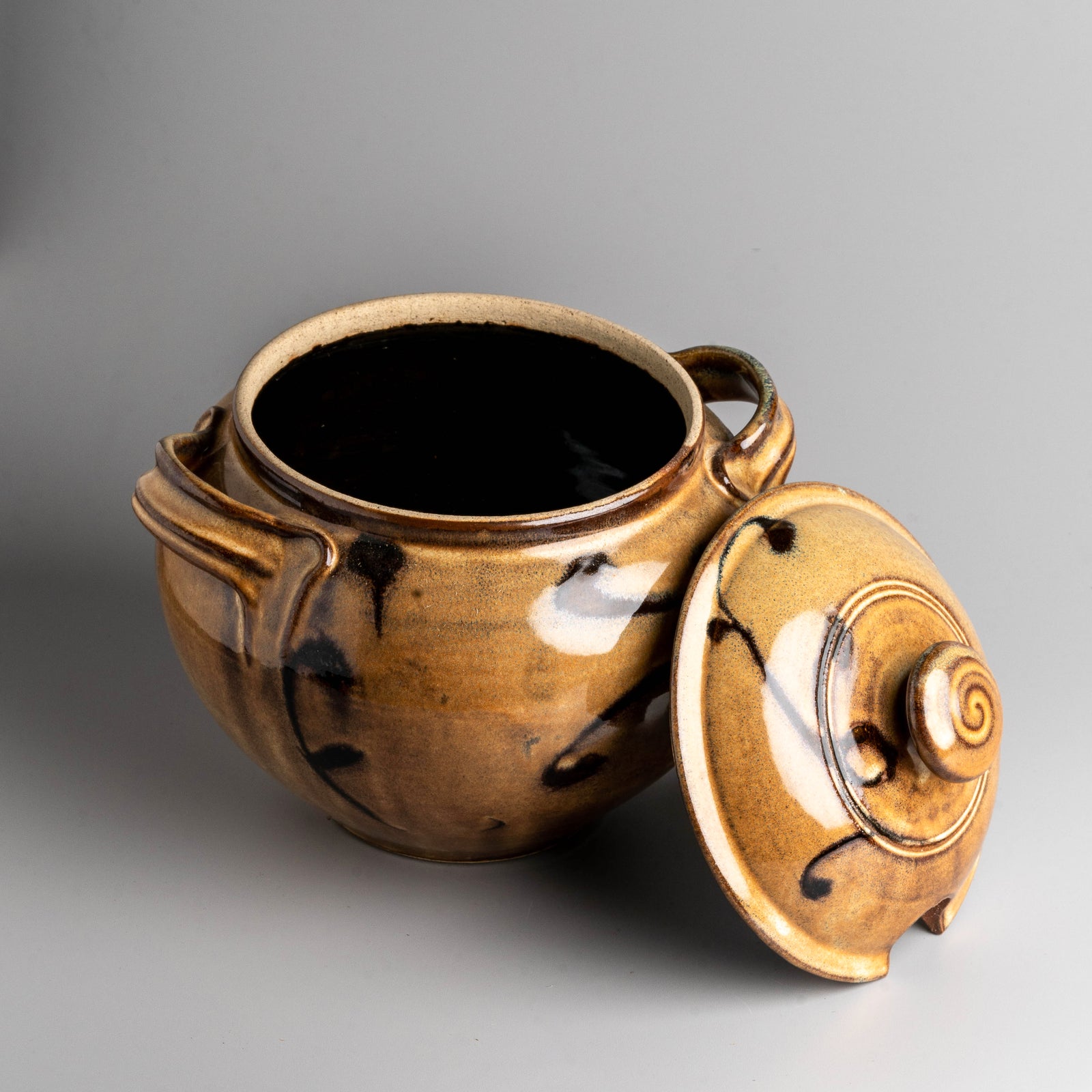 Ember Stroke Pot