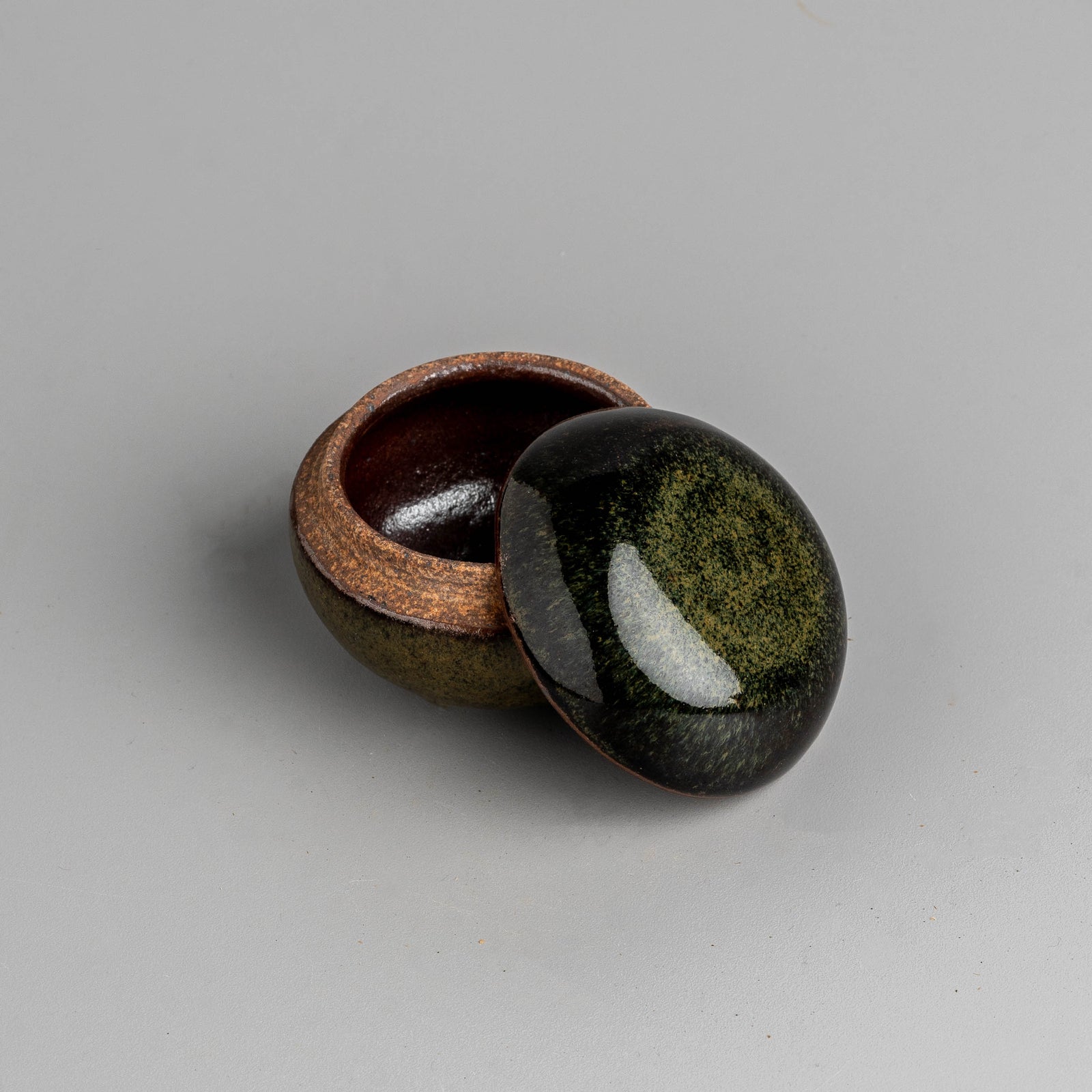 Stoneleaf Condiment Pot