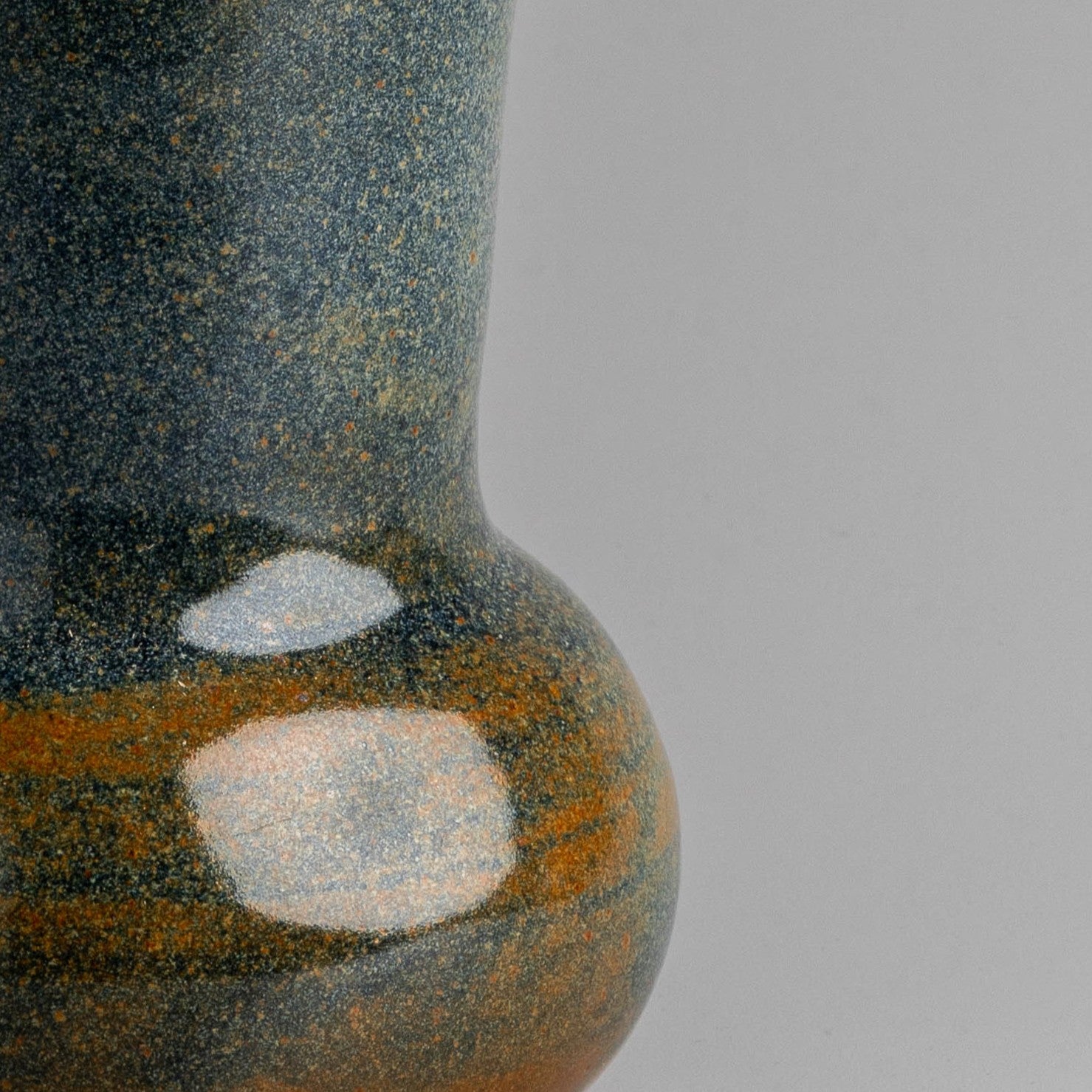 Withered Moss Vase