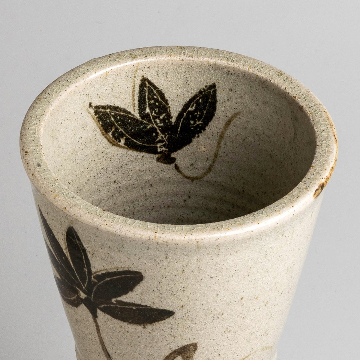 Earthy Bloom Vase (White)