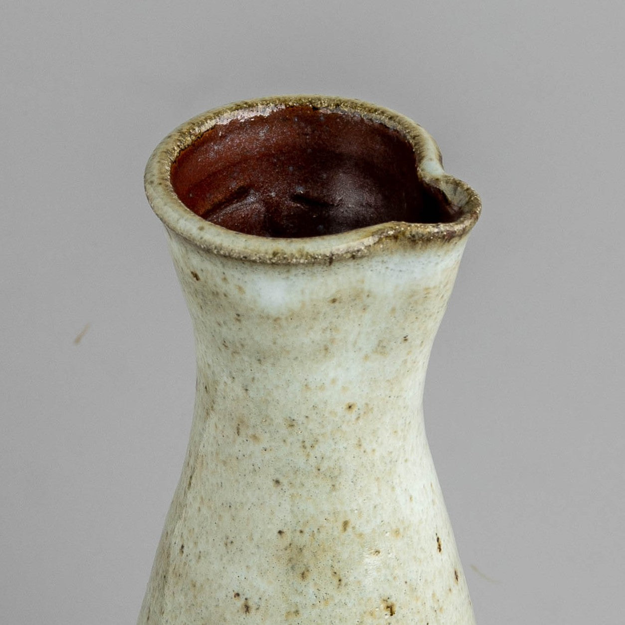Mellow Ground Vase