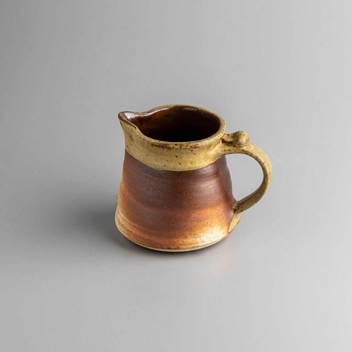 Cinderstone Creamer