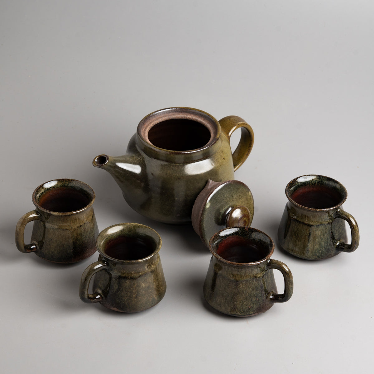 Moss Ambers Service Tea Set
