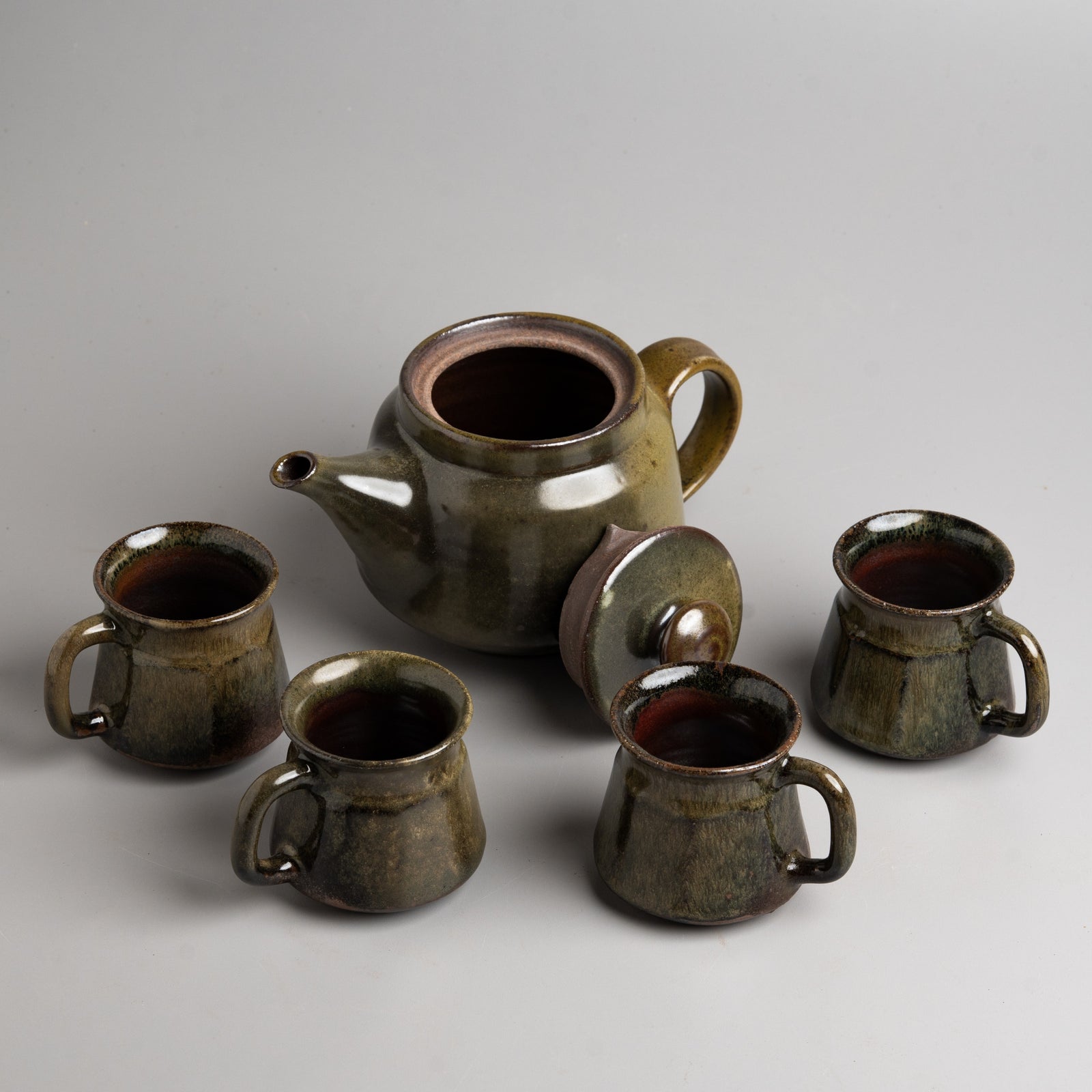 Moss Ambers Service Tea Set